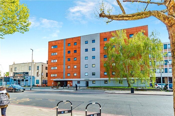1 Bedroom Flat For Sale In London Road, London, SW16