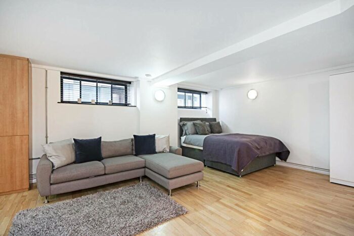 Studio To Rent In Tyssen Street, Dalston, London, E8