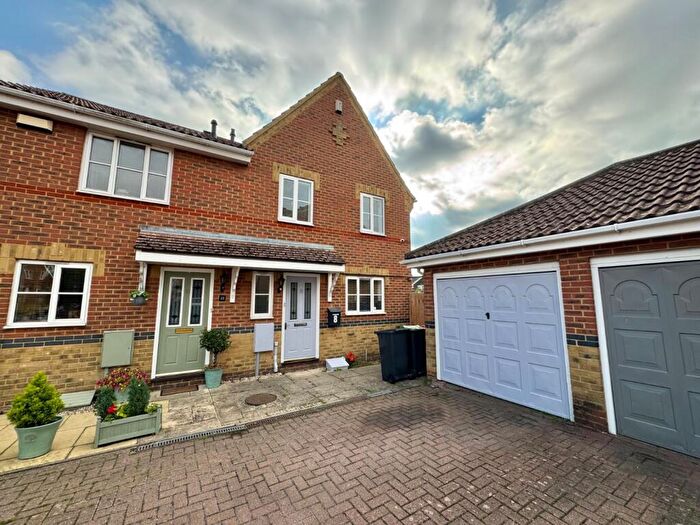 3 Bedroom Semi-Detached House To Rent In Moyes Close, Cliffsend, Ramsgate, Kent, CT12