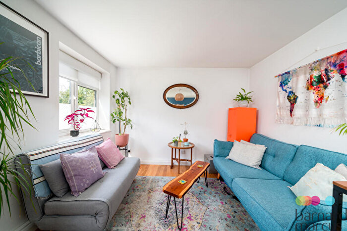 2 Bedroom Apartment To Rent In Sydney Road, Muswell Hill, N10