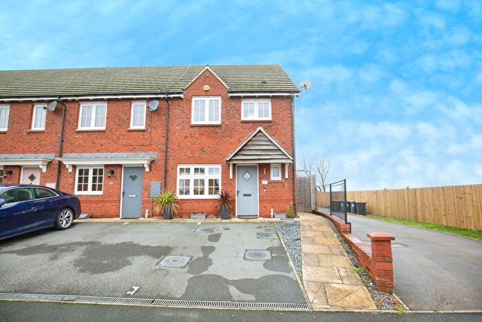 3 Bedroom End Terrace House For Sale In Panama Drive, Atherstone, CV9