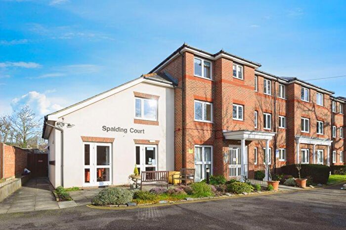 2 Bedroom Retirement Property For Sale In Spalding Court, Chelmsford, CM1