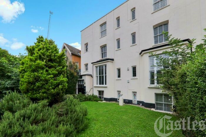 3 Bedroom Flat To Rent In Harcourt House, Crouch End, N8