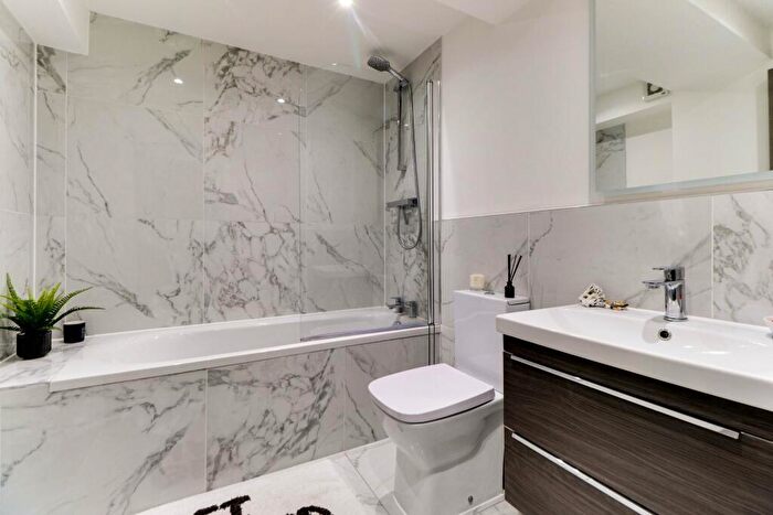 1 Bedroom Flat For Sale In Governors Walk, Portsmouth, PO3
