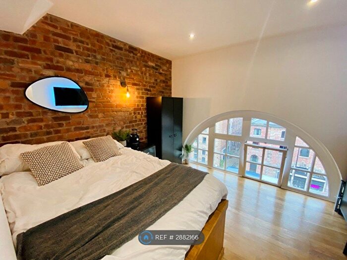 Studio To Rent In Chorlton St, Manchester, M1