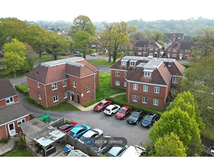 2 Bedroom Flat To Rent In Sterling Court, Southampton, SO31