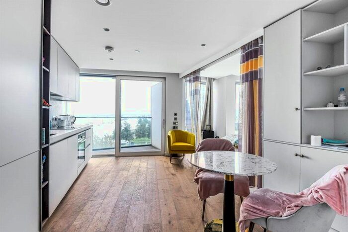 Studio To Rent In Greenwich Peninsula, River Way, London, SE10
