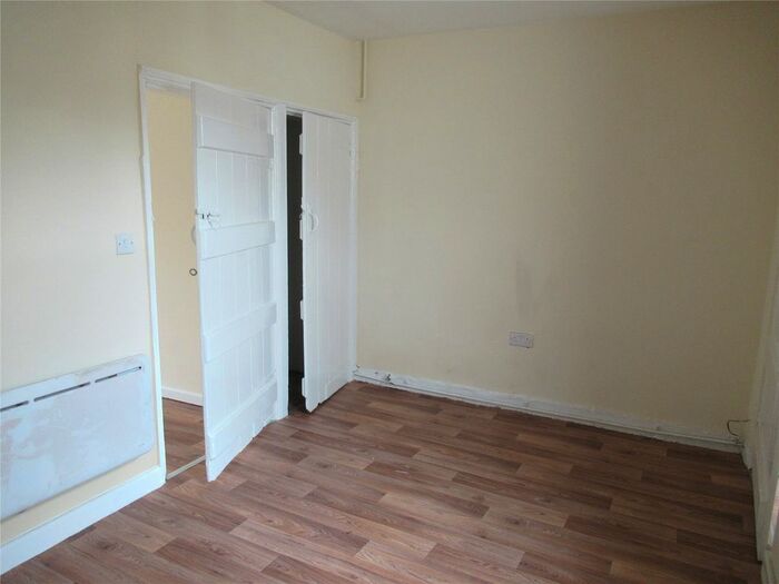 1 Bedroom Flat To Rent In Bank Street, Llanfyllin, SY22