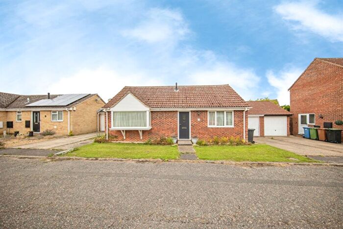 2 Bedroom Detached Bungalow For Sale In Jaques Close, Glemsford, Sudbury, CO10