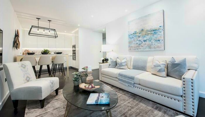 2 Bedroom Apartment To Rent In Thornes House, London, SW11