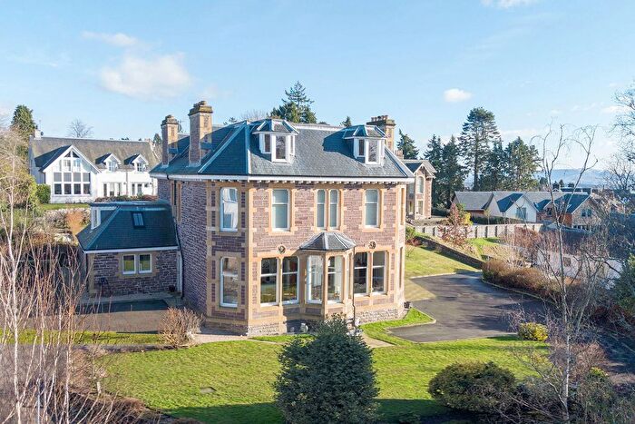 2 Bedroom Flat For Sale In Ewanfield, Crieff, PH7