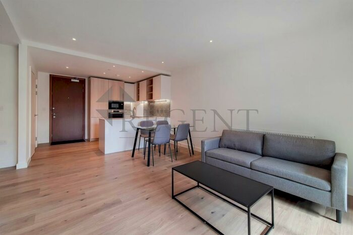 1 Bedroom Apartment To Rent In Blenheim Mansions, Mary Neuner Road, N8