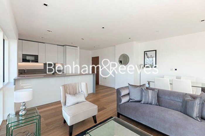 2 Bedroom Flat To Rent In Longfield Avenue, London, W5