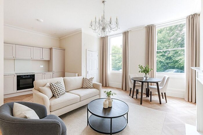 2 Bedroom Flat For Sale In - Berkeley Place, Cheltenham, Gloucestershire, GL52