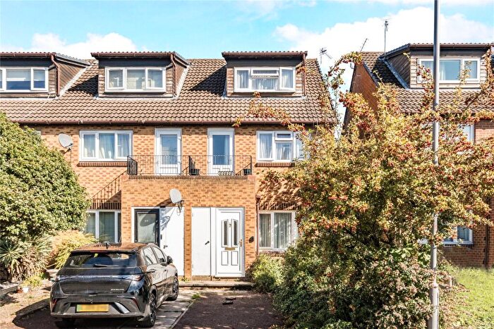 1 Bedroom Flat For Sale In Glenbuck Road, Surbiton, KT6