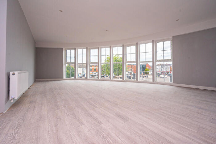 1 Bedroom Flat For Sale In Queen Street, Kettering, NN16
