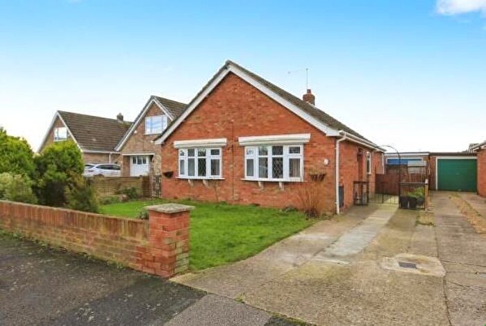 2 Bedroom Bungalow To Rent In Newborn Close, Stanground, Peterborough, PE2
