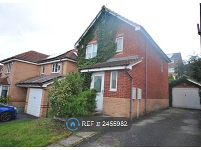 3 Bedroom Detached House To Rent In Norrels Drive, Rotherham, S60