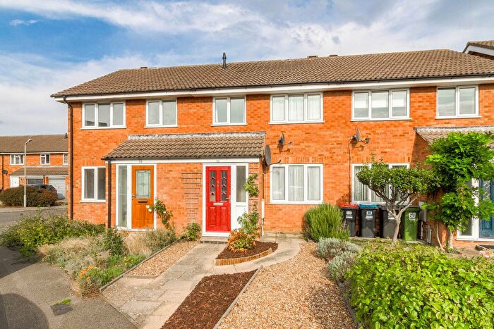 3 Bedroom Terraced House For Sale In Petersham Close, Newport Pagnell, MK16