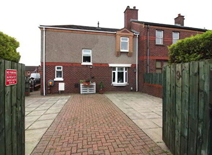 3 Bedroom Mid Terraced House For Sale In Cosgrave Heights, Belfast, BT15