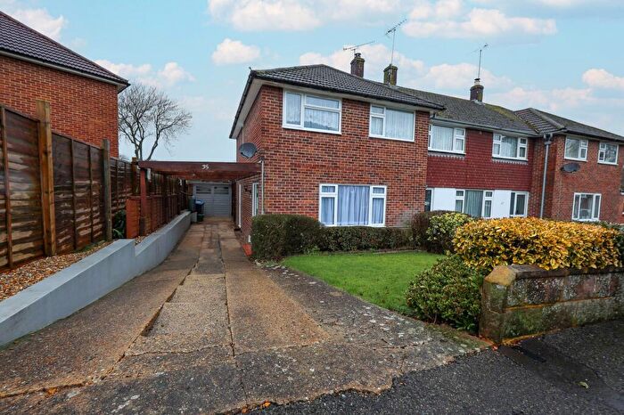 3 Bedroom End Of Terrace House For Sale In The Vineries, Burgess Hill, RH15