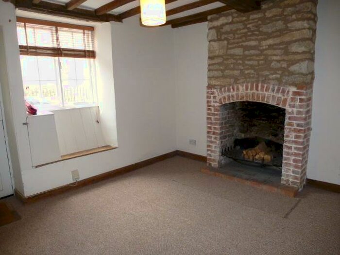 2 Bedroom House To Rent In Sheppards Barton, Frome, BA11
