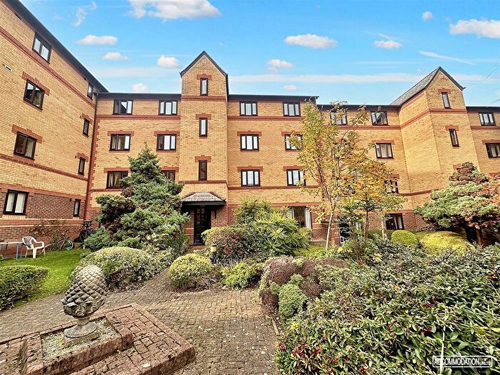 1 Bedroom Flat To Rent In Somerset Street, Redcliffe, Bristol, BS1