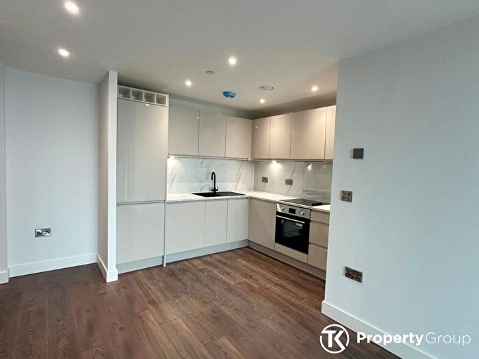 2 Bedroom Apartment For Sale In Waterloo Place, Aquitania West, Triskelion Way, Liverpool, L3