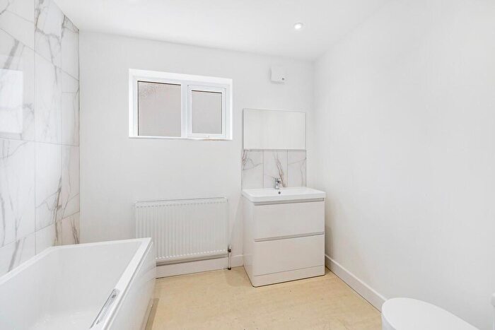 2 Bedroom Detached Bungalow For Sale In Mill Lane, Butterwick, PE22
