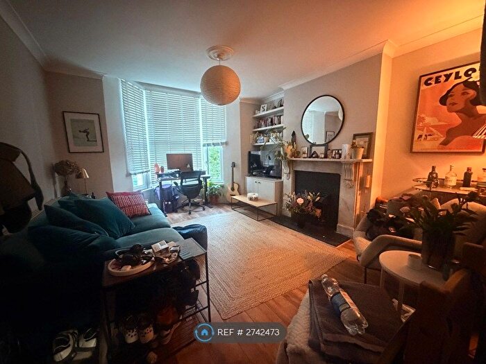 1 Bedroom Flat To Rent In Barry Road, London, SE22