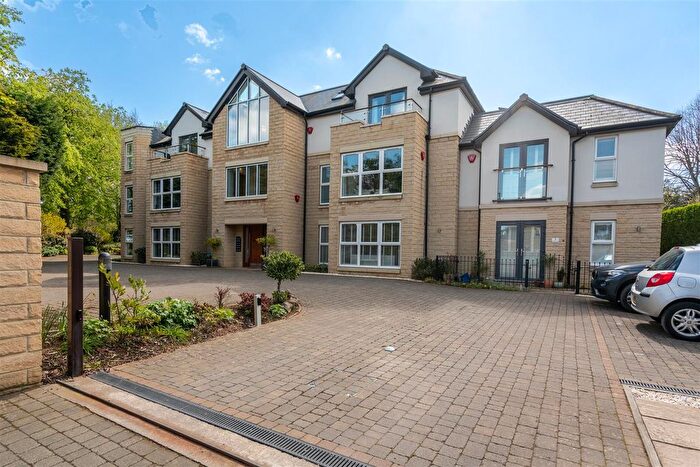 3 Bedroom Flat For Sale In Eden House Alwoodley Lane, Alwoodley, LS17
