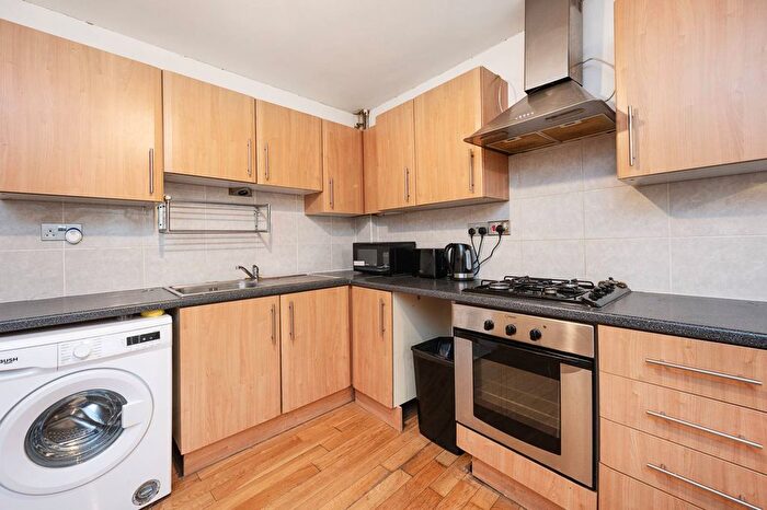1 Bedroom Flat To Rent In Hatton Wall, Farringdon, London, EC1N