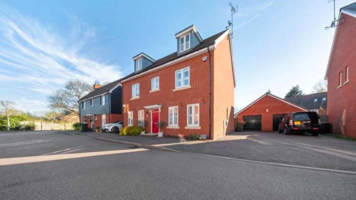 5 Bedroom Detached House For Sale In Rye Field, Ampthill, MK45