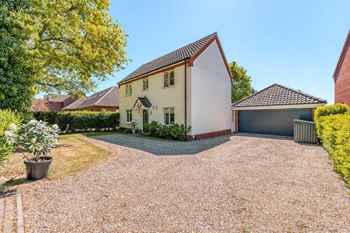 4 Bedroom Detached House For Sale In Roydon Road, Diss, IP22