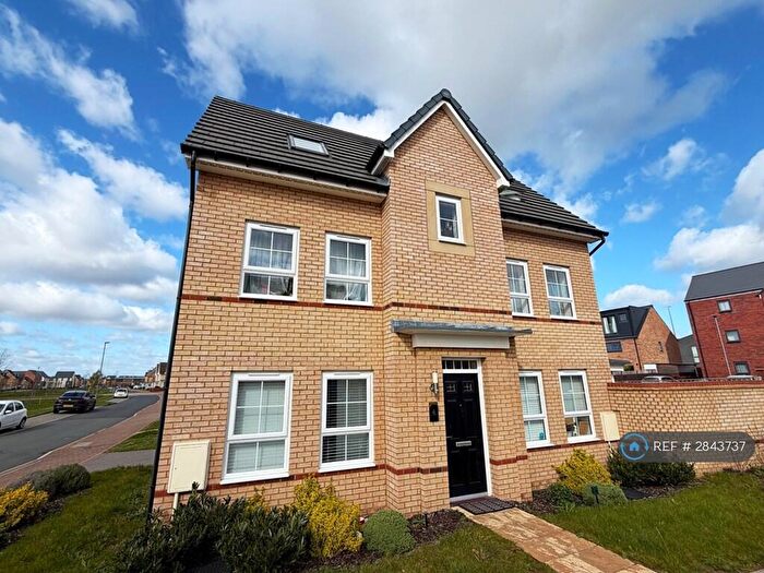 4 Bedroom Detached House To Rent In Triumph Way, Milton Keynes, MK10