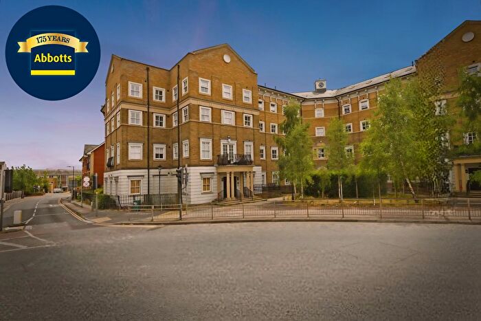 1 Bedroom Flat To Rent In Kreston House, Chelmsford, CM1