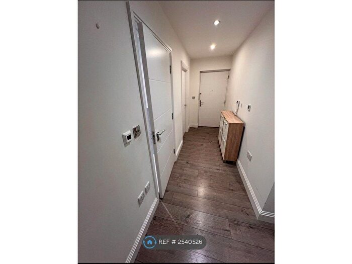 2 Bedroom Flat To Rent In Bruce Grove, London, BR6
