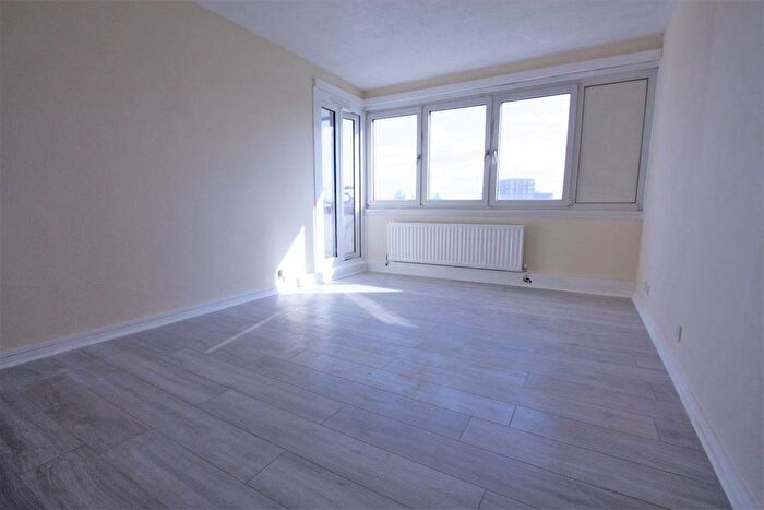 2 Bedroom Flat To Rent In Flat, Lanyard House, Windlass Place, London, SE8
