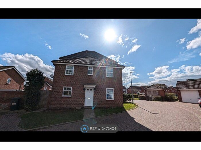 3 Bedroom Semi-Detached House To Rent In Abbey Road, Wymondham, NR18