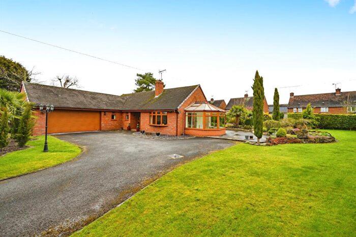 3 Bedroom Detached Bungalow For Sale In Pump Lane, Doveridge, Ashbourne, DE6