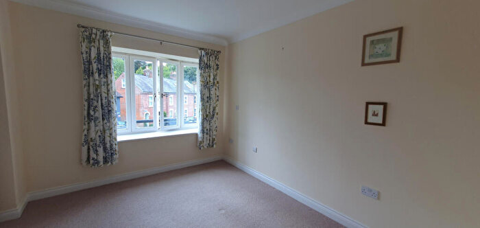 3 Bedroom Flat To Rent In Downton, SP5