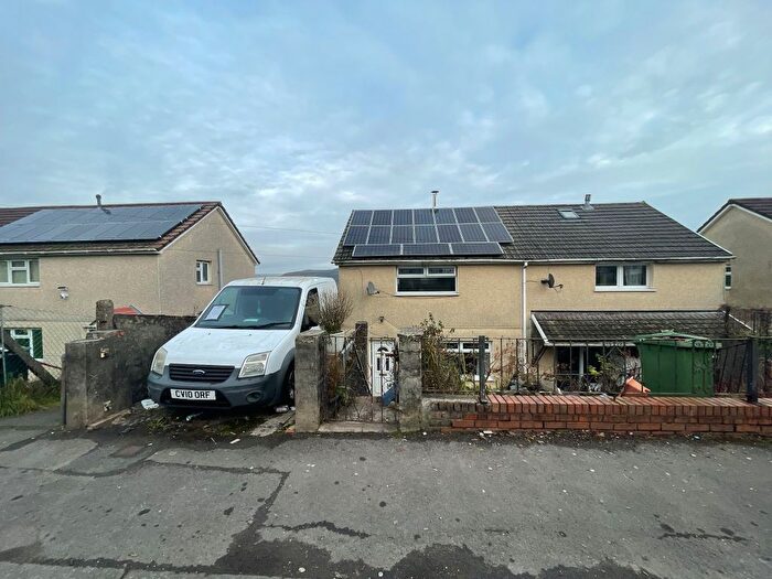 2 Bedroom Semi-Detached House For Sale In Garth Avenue, Glyncoch, Pontypridd, Rhondda Cynon Taff, CF37