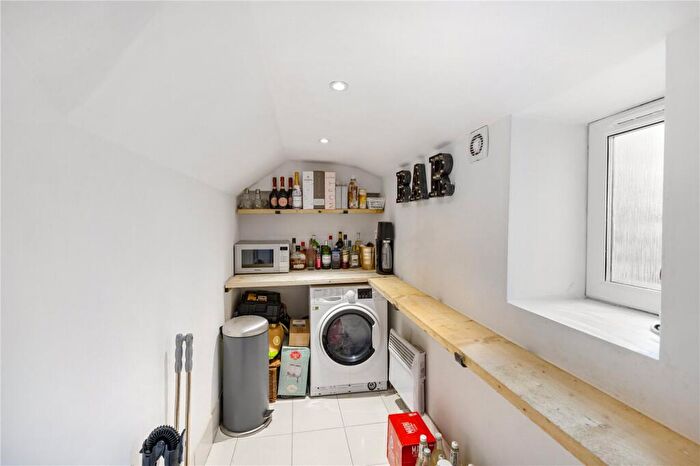 2 Bedroom Apartment For Sale In St. Aubyns, Hove, East Sussex, BN3