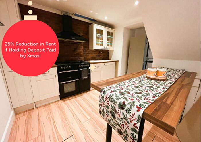 3 Bedroom House To Rent In Colleton Mews, Exeter, EX2