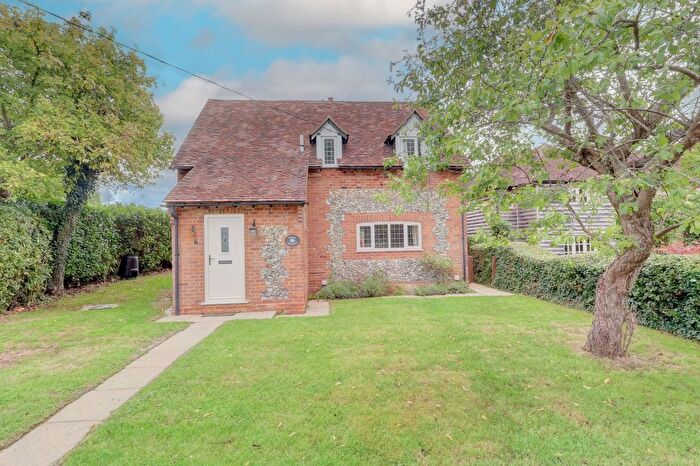 4 Bedroom Detached House For Sale In Studridge Lane, Speen, Princes Risborough, Buckinghamshire, HP27