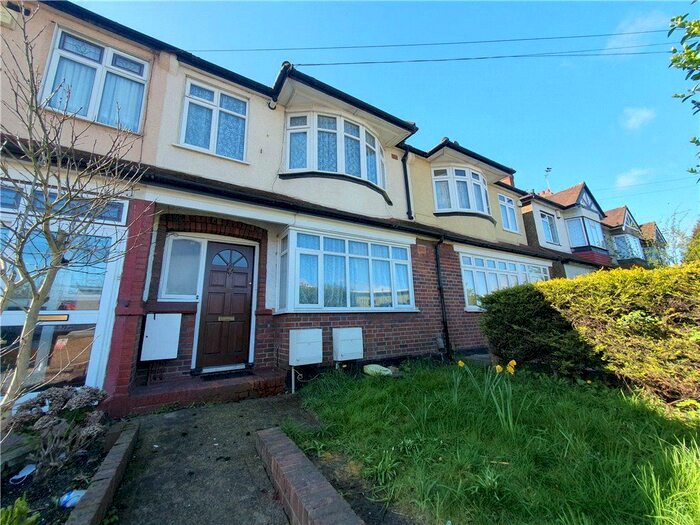 1 Bedroom Flat To Rent In Morden Road, Mitcham, CR4