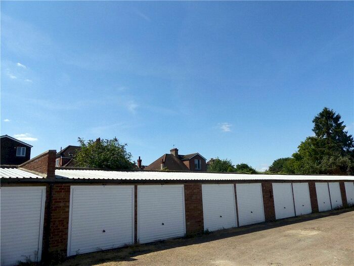 Property To Rent In Garage, , Goldington Road, MK40