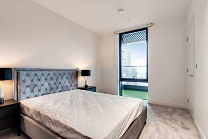 1 Bedroom Flat For Sale In Flat, Hobart Building, Wards Place, London, E14