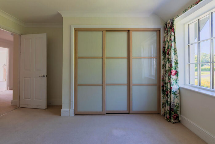 2 Bedroom Retirement Property For Sale In Templeton Road, RG17