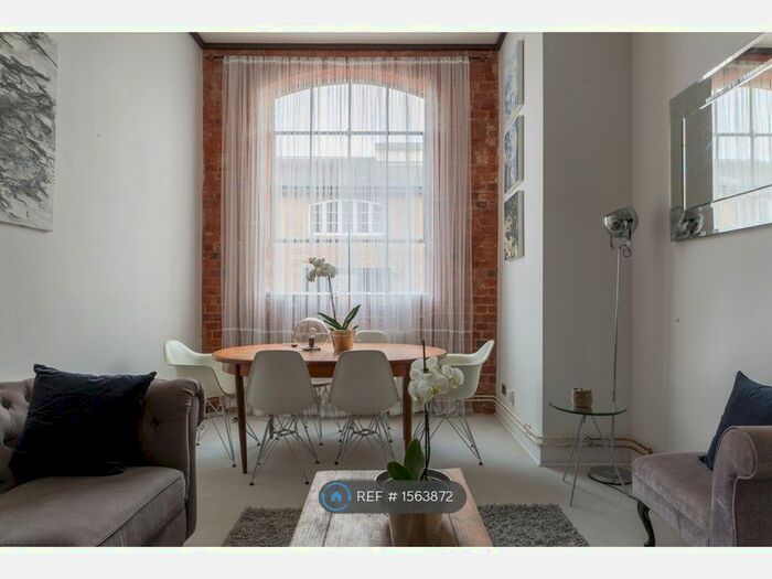 2 Bedroom Flat To Rent In The Spires, Canterbury, CT2